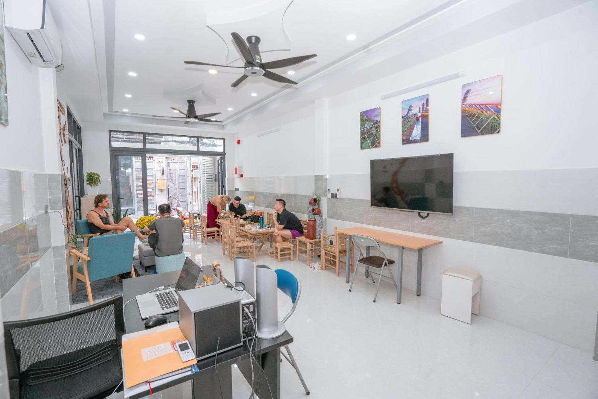 Aloha Saigon Premium Hostel By Local Travel Experts - Newly Opened, Less-Touristy Location, Spacious Rooms, Glass Shower Bathroom, Free Breakfast & Walking Tour Cidade de Ho Chi Minh Exterior foto